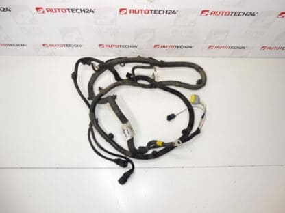 Kabel připojení + pólu v motoru Citroën Peugeot 9671135480