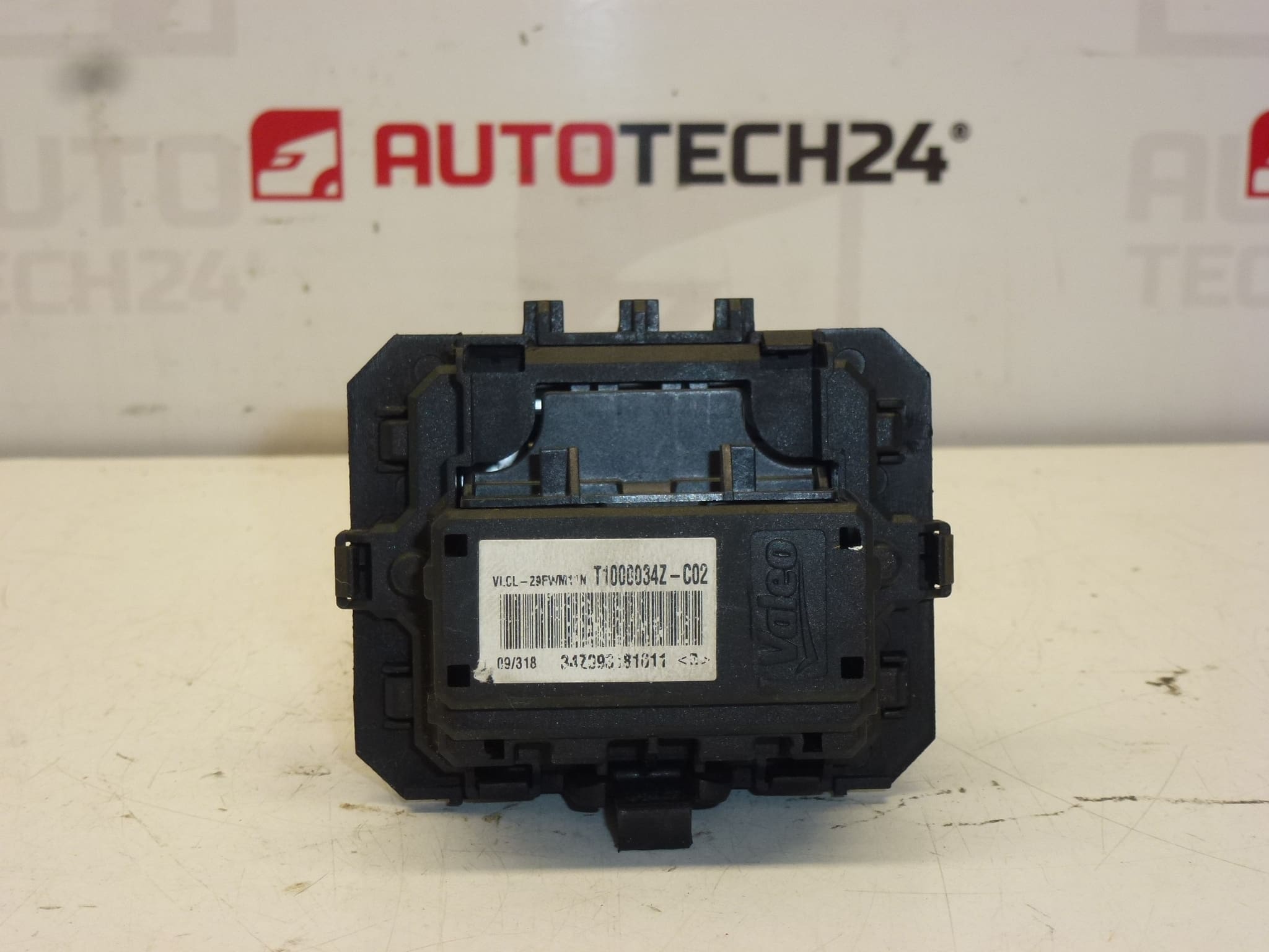 Regulátor otáček ventilátoru Citroën Peugeot 515038 T1000034Z 6441AA