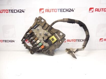 Pojistkový modul Citroën Peugeot 9675123880