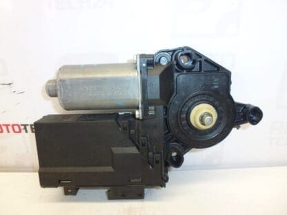 Motor stahování pravého předního okna Peugeot 307 9634457480 9222N3 - Image 2
