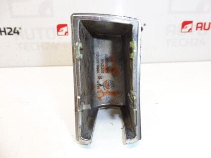 Kryt deflektoru vnější kliky pravých zadních dveří Citroën Peugeot 1484500077 9101EJ - Obrázek 2