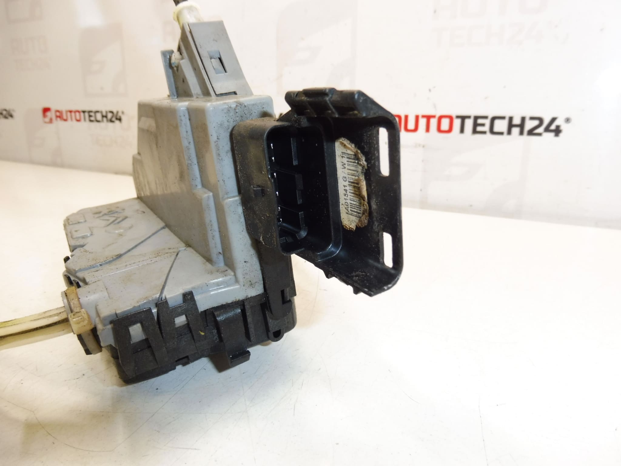 Zámek pravých zadních dveří spolujezdce Peugeot 3008 5008 9800623880 9138Z2 - Obrázek 2