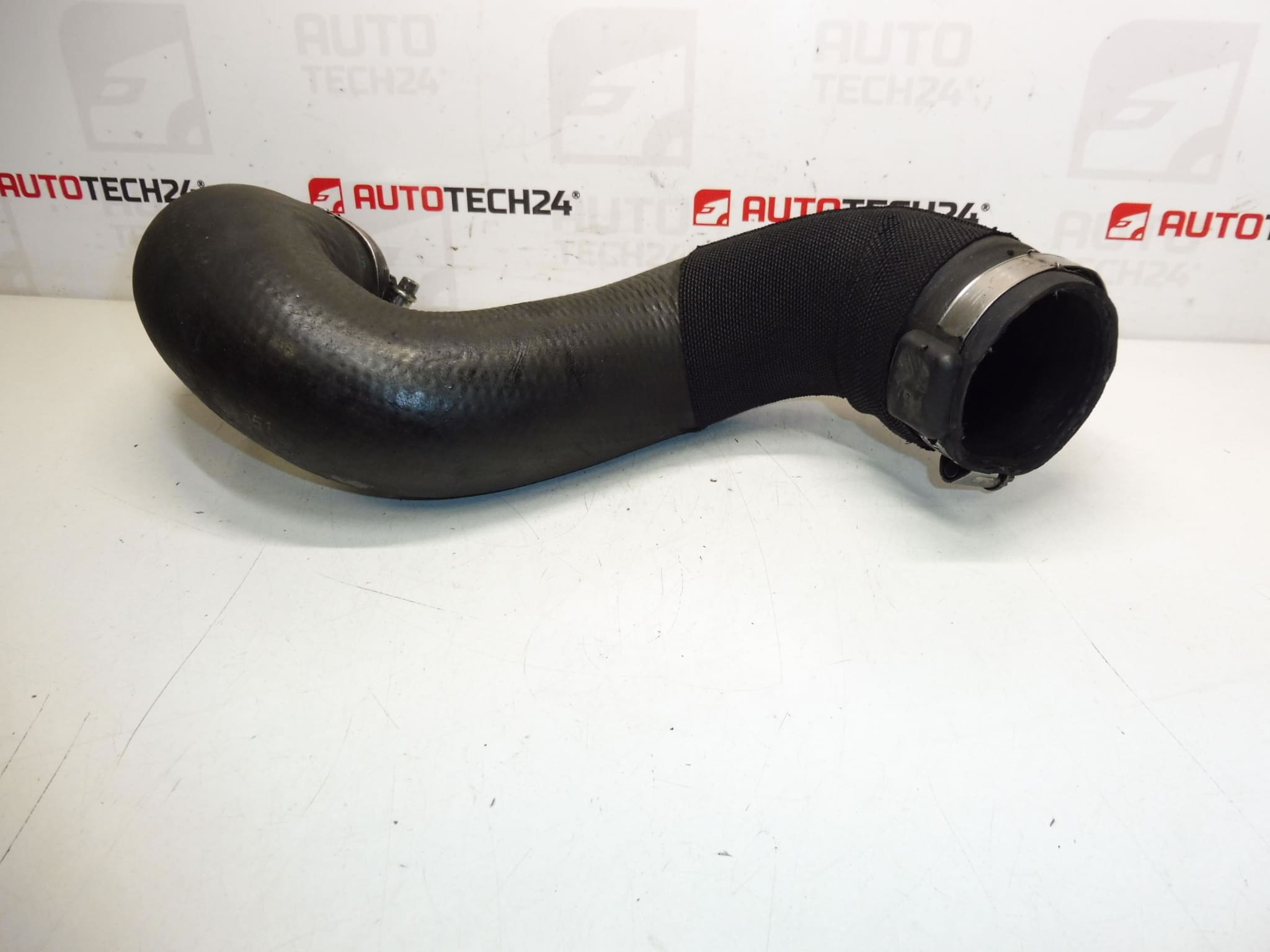 Přípojka vzduchu Citroën Peugeot 2.0 HDI 0382NE - Obrázek 2