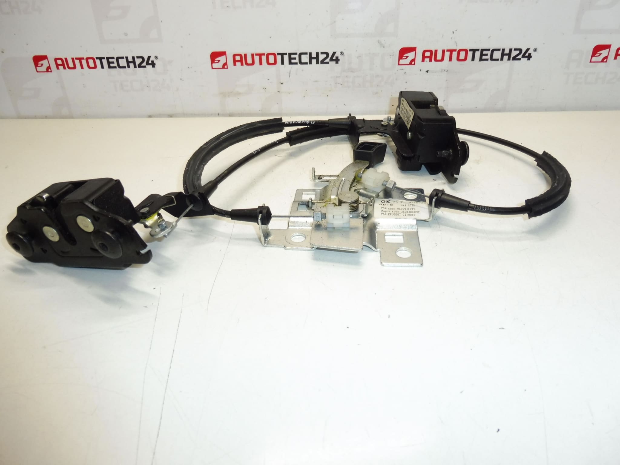 Sada zámků zadní víko Peugeot 3008 9685931877 9685915280 - Obrázek 2